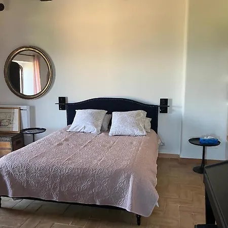 Bed & Breakfast Le Petit Castellas Vachères